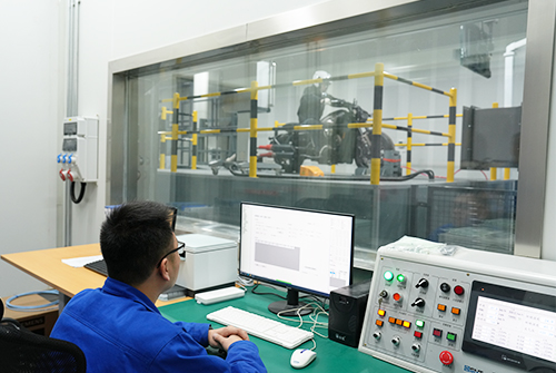 摩托車臺架試驗室